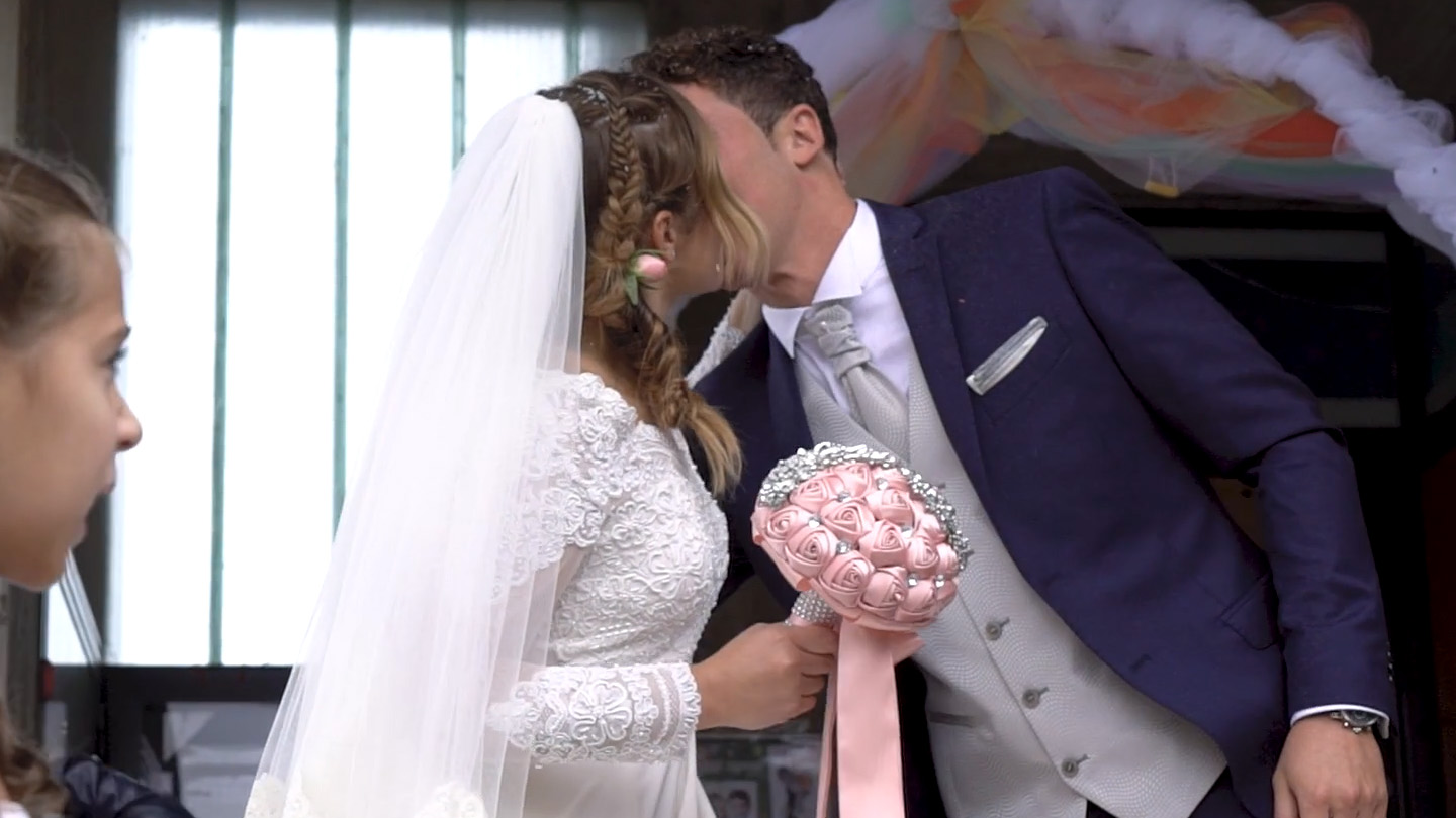 owl-carousel-video-image